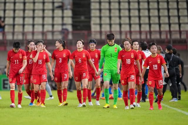 女人18片毛片90分钟